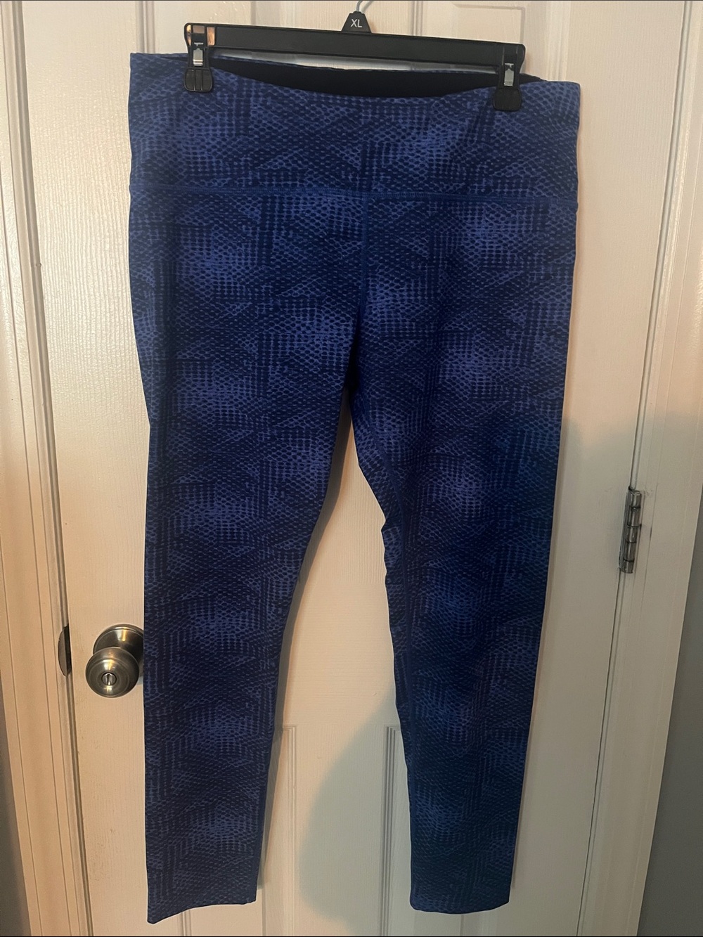Tuff Athletics Navy Blue Patterned Women Active Leggings